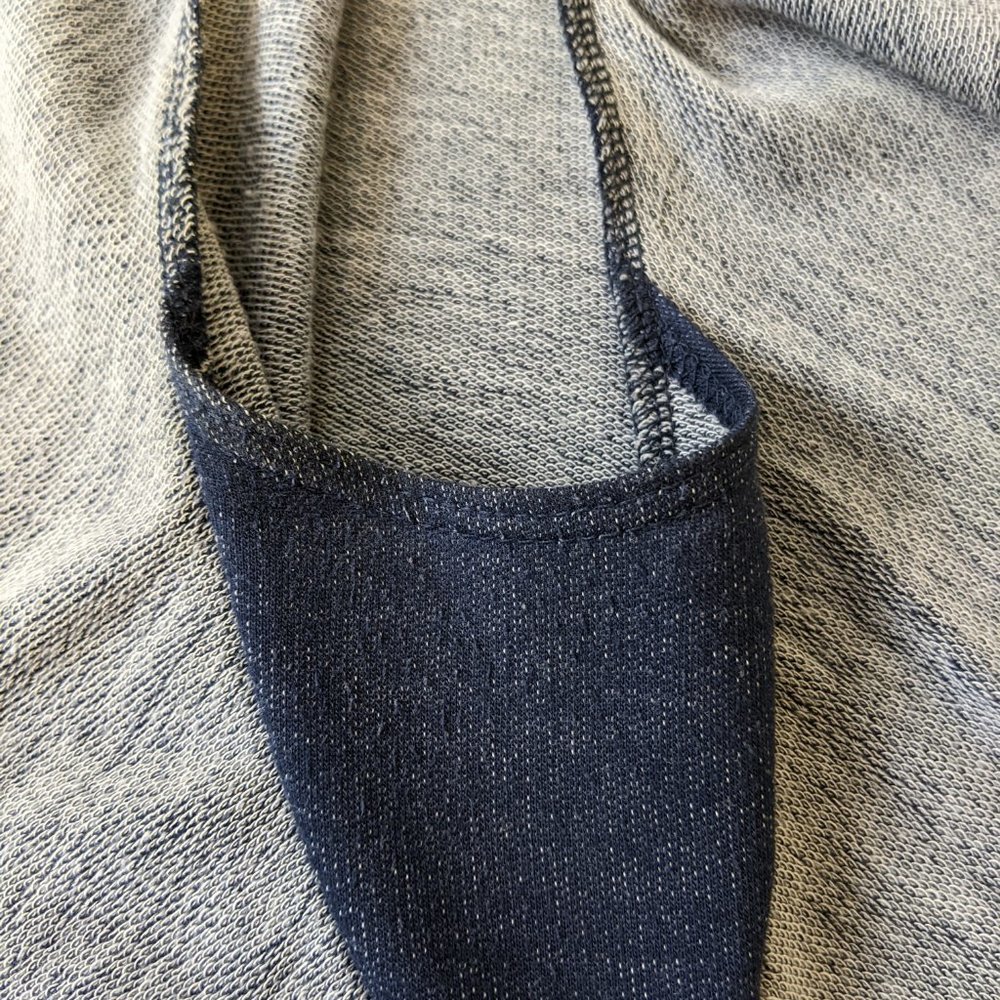 Coin 1804 Ruffle Navy Top Large size - Picture 9 of 9